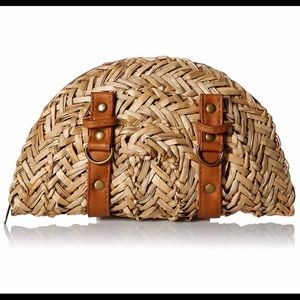 NWOT Straw Sea Grass Crescent Clutch Leather Strap